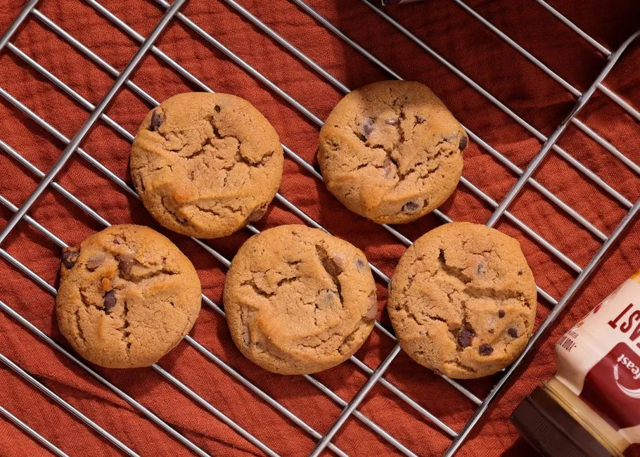 Chewy Chocolate Chip Cookies: One-Bowl Recipe, No Mixer